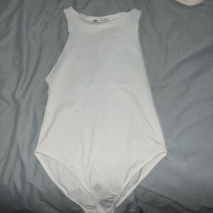 zara white tank body suit